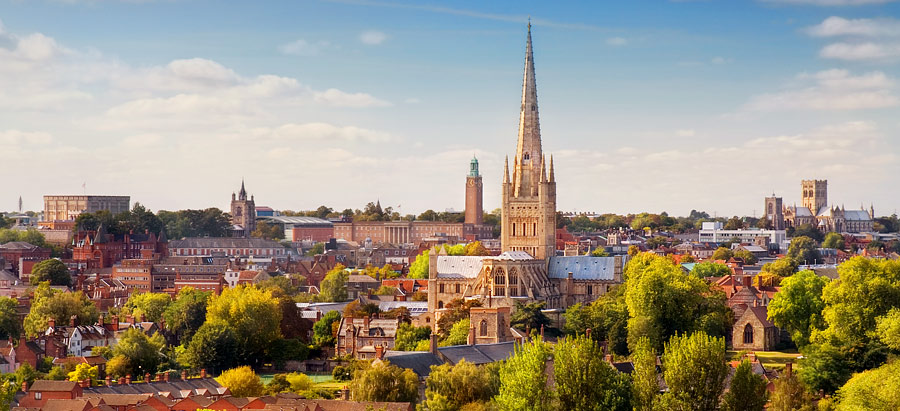 A panoramic view of Norwich, showing Norwich Castle and Norwich Cathedral